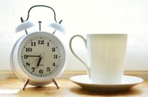 20代が発毛サプリをいつ飲むのが朝に効果的なの？